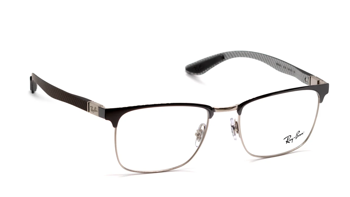 Armazón Ray-Ban RB 8421, vista de tres cuartos.