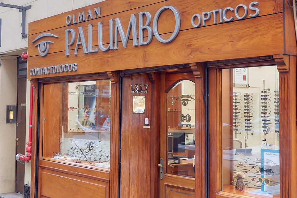 Vidriera de la sucursal Centro de Palumbo Ópticos.